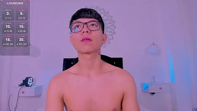 CodyTwink online show from 15, 10, 2025