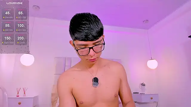 CodyTwink online show from 18, 6, 2026