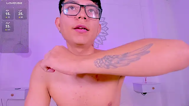 CodyTwink online show from 28, 11, 2025