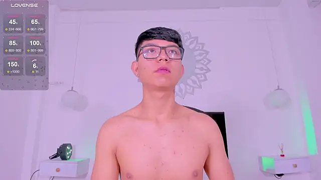 CodyTwink online show from 12, 9, 2025