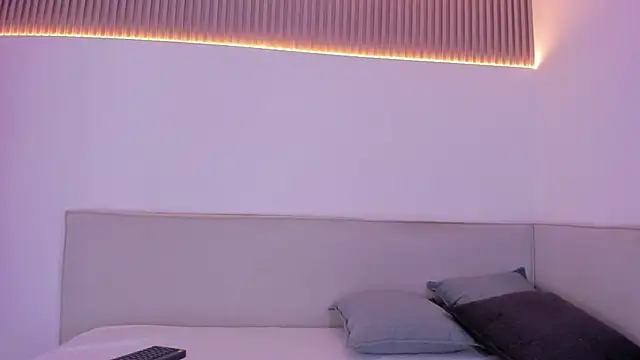 jasminehill  online show from 5, 2, 2026