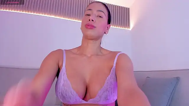 jasminehill  online show from 16, 1, 2026