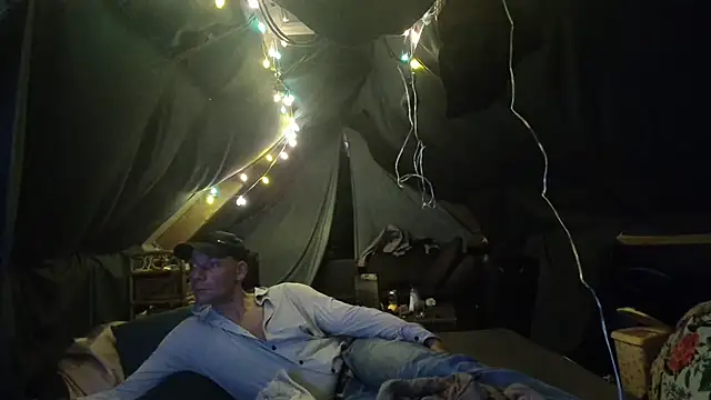 Snapshot of 38koppel1985 chatting on 12, 10, 2025 38koppel1985 online show from 12, 10, 2025