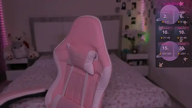 CoddleWeeper  online show from 28, 1, 2025