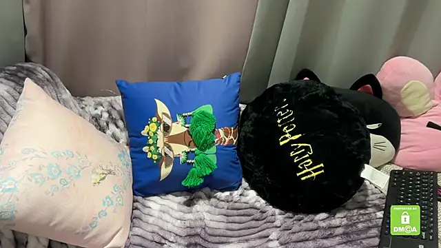 Snapshot of Unique-Beauty chatting on 4, 11, 2025 Unique-Beauty online show from 4, 11, 2025