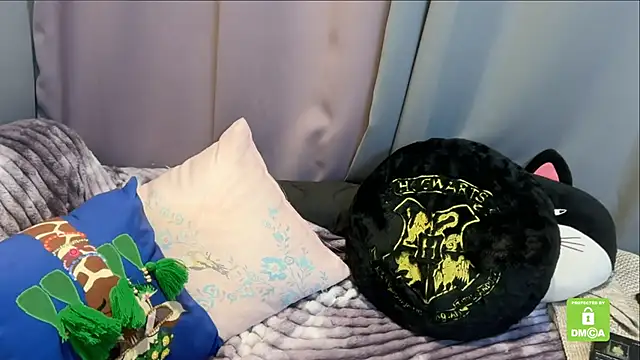 Snapshot of Unique-Beauty chatting on 31, 10, 2025 Unique-Beauty online show from 31, 10, 2025