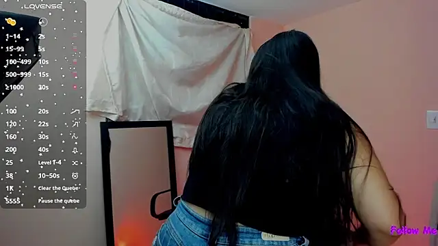 cherrycurvyyy online show from 17, 1, 2026