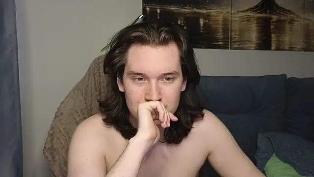 Snapshot of MoreRealAlex chatting on 29, 4, 2026 MoreRealAlex online show from 29, 4, 2026