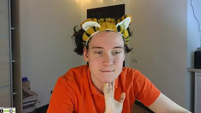 MoreRealAlex online show from 10, 2, 2025