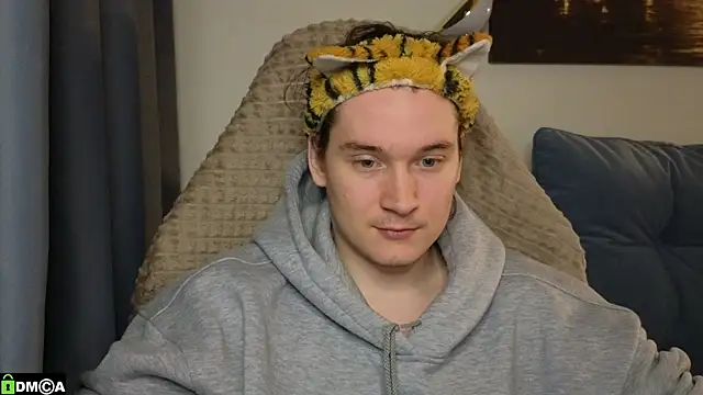 MoreRealAlex online show from 19, 4, 2026