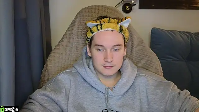 MoreRealAlex online show from 19, 4, 2026