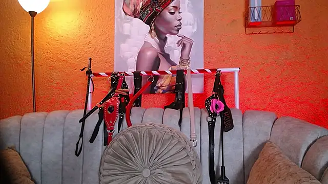 Naty slavedoll online show from 15, 2, 2026