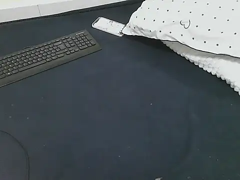 lella-0 online show from 20, 3, 2026