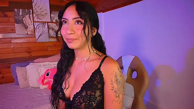 amber curly online show from 16, 10, 2025