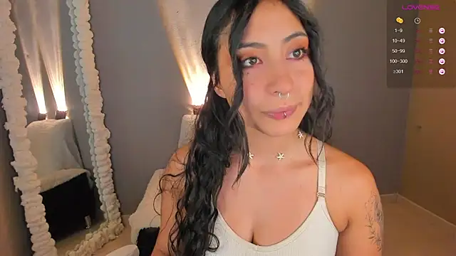 amber curly online show from 6, 12, 2024