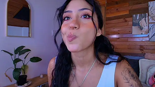 amber curly online show from 1, 6, 2026