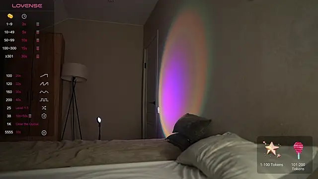 TaisonBrownX online show from 7, 10, 2025