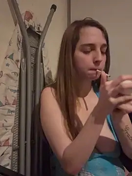 Snapshot of EvieRoseex chatting on 18, 2, 2025 EvieRoseex online show from 18, 2, 2025