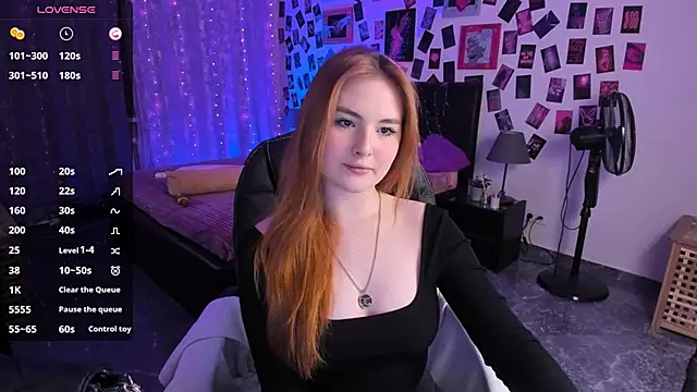 BellaTorne  online show from 11, 3, 2025