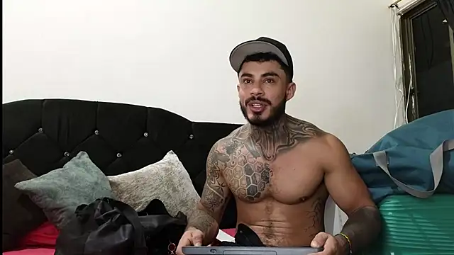 Snapshot of john_cartter1 chatting on 15, 10, 2025 john cartter1 online show from 15, 10, 2025