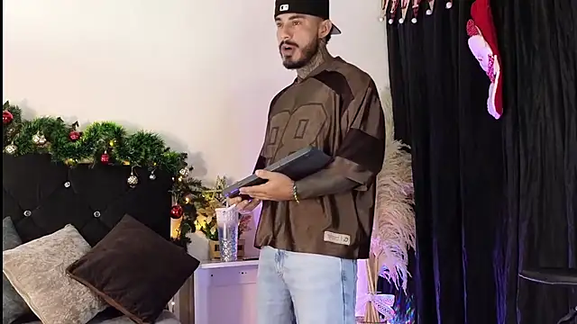 Snapshot of john_cartter1 chatting on 17, 11, 2025 john cartter1 online show from 17, 11, 2025