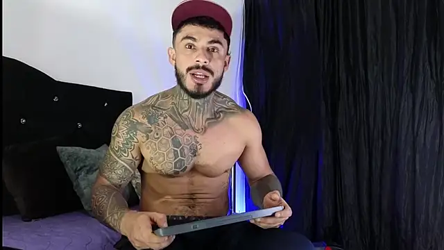 Snapshot of john_cartter1 chatting on 28, 9, 2025 john cartter1 online show from 28, 9, 2025