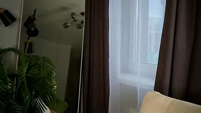 Sandy-the-Squirrel online show from 11, 12, 2024