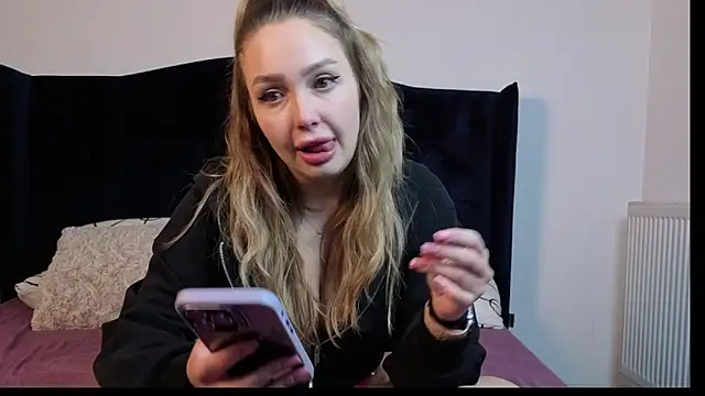 Snapshot of AnnaMaee chatting on 20, 2, 2026 AnnaMaee online show from 20, 2, 2026