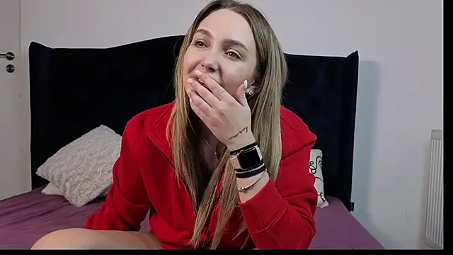 Snapshot of AnnaMaee chatting on 16, 2, 2026 AnnaMaee online show from 16, 2, 2026