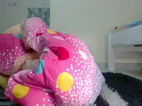 Fine baby0001 online show from 10, 5, 2026