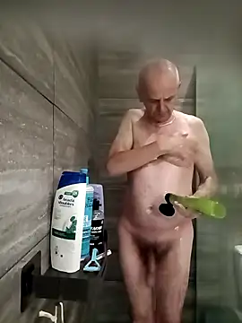 Snapshot of mr_english50 chatting on 8, 10, 2025 mr english50 online show from 8, 10, 2025