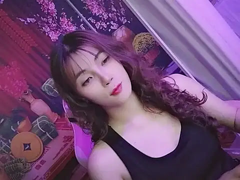 Sugar lipsz online show from 4, 2, 2025