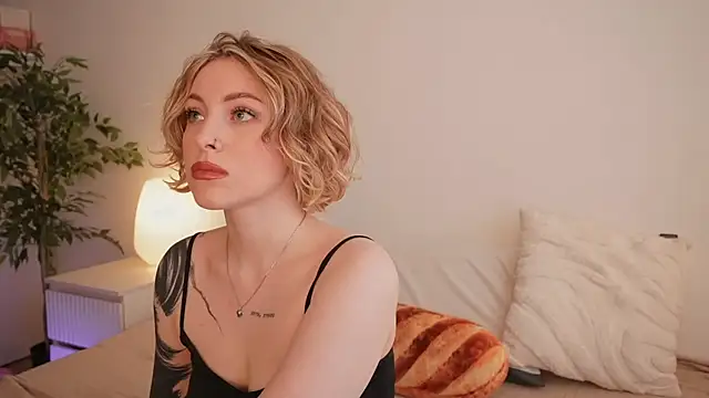 kris69kiss online show from 28, 3, 2026