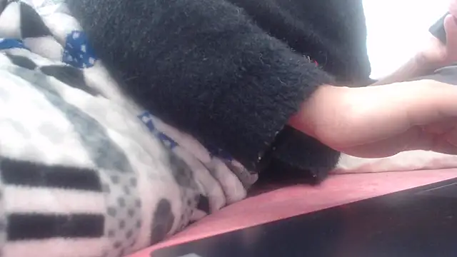 Snapshot of naughthyany16 chatting on 17, 11, 2025 naughthyany16 online show from 17, 11, 2025