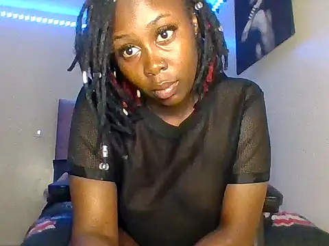 Snapshot of Lyiaspark chatting on 2, 2, 2025 Lyiaspark online show from 2, 2, 2025