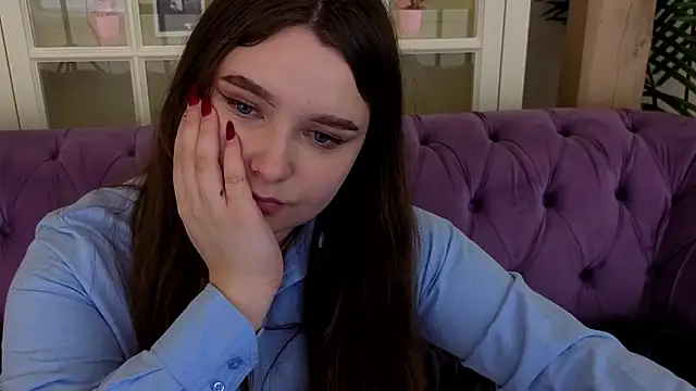 MagicPeachh  online show from 2, 4, 2026