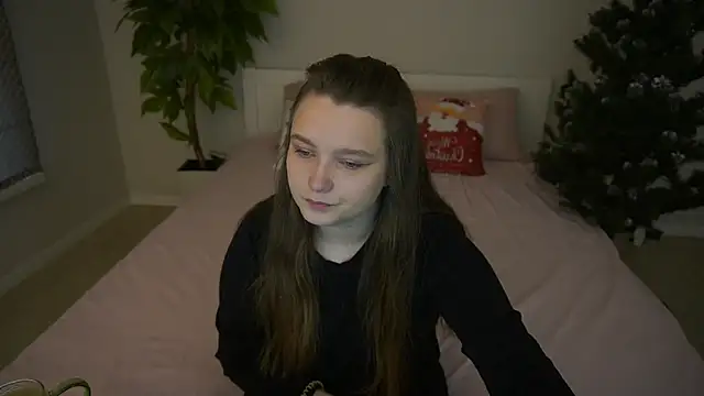 MagicPeachh  online show from 13, 1, 2026