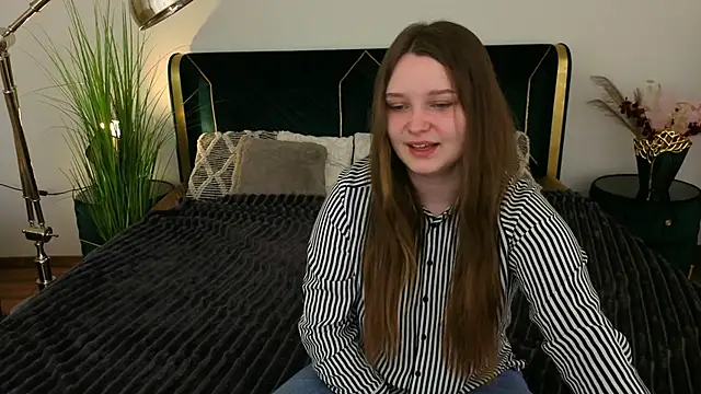 MagicPeachh  online show from 31, 3, 2026