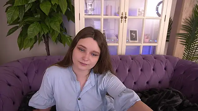 MagicPeachh  online show from 10, 6, 2026