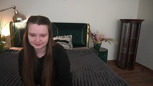 MagicPeachh  online show from 2, 6, 2026