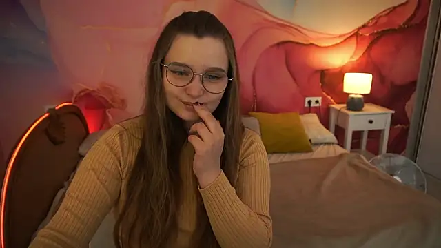 MagicPeachh  online show from 29, 9, 2025