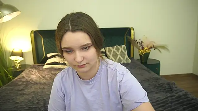 MagicPeachh  online show from 8, 7, 2026