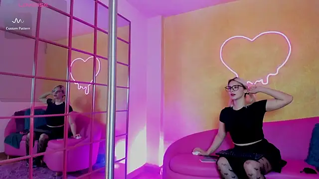 Ramona Flower online show from 15, 11, 2025