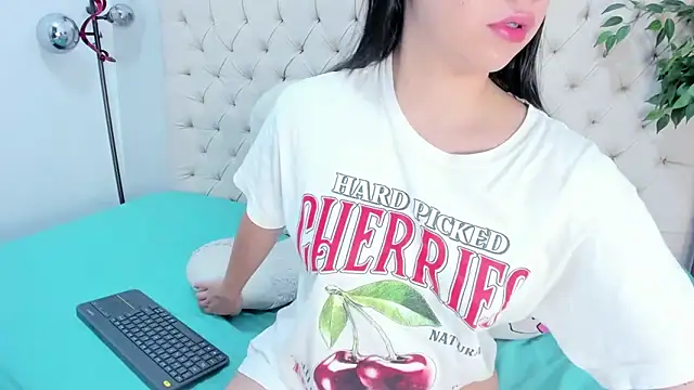 Victoria Coleman online show from 12, 4, 2026