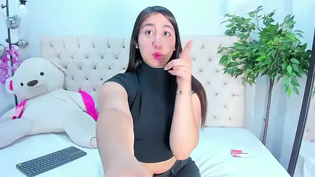 Victoria Coleman online show from 7, 1, 2026