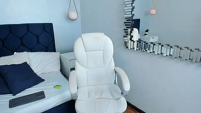 HARLEYJOHNSSON online show from 9, 3, 2025