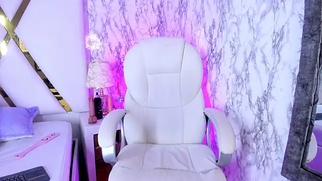 SARAHROSSET online show from 19, 2, 2025