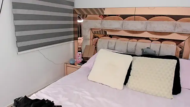 CamiiLovers online show from 11, 9, 2025