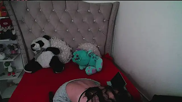 CherieCurl online show from 13, 9, 2025