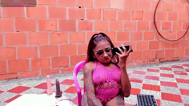 Lauren Hills069 online show from 16, 5, 2026